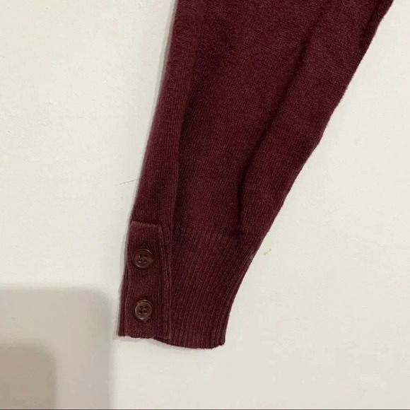 Van heusen Studio burgundy cardigan sweater Sz S - Picture 5 of 10